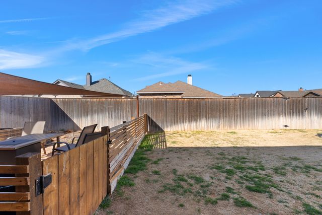 1023 N Fulton Avenue, Lubbock, TX 79416