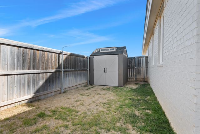 1023 N Fulton Avenue, Lubbock, TX 79416