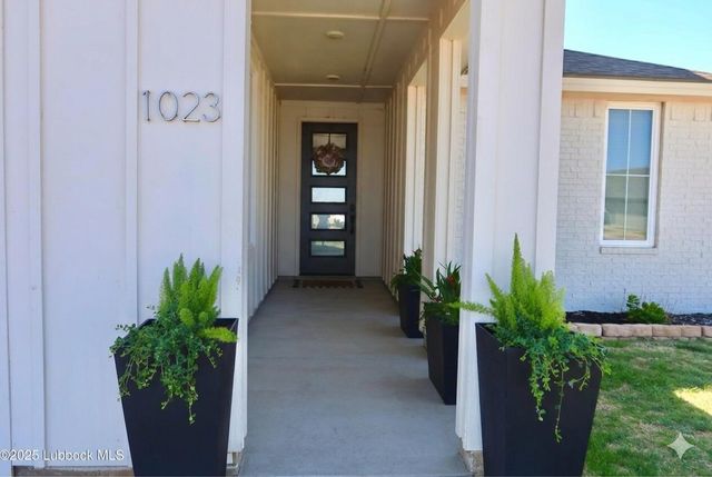 1023 N Fulton Avenue, Lubbock, TX 79416
