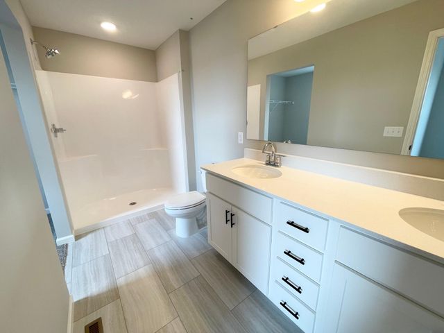 19885 Enfield Avenue N, Forest Lake, MN 55025