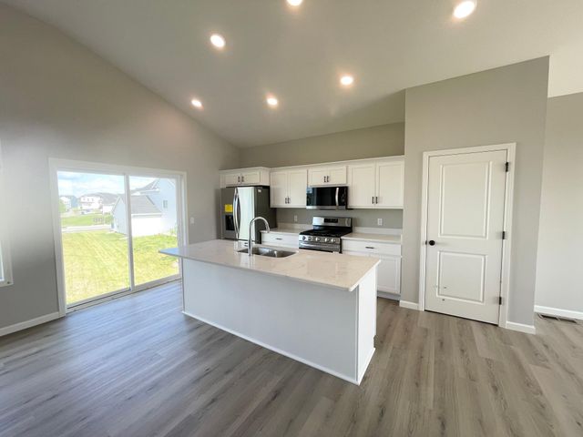 19885 Enfield Avenue N, Forest Lake, MN 55025