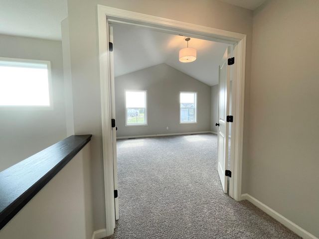 19885 Enfield Avenue N, Forest Lake, MN 55025
