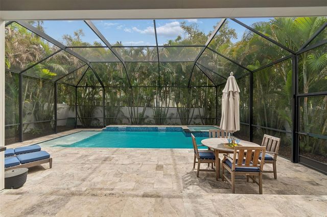 4216 W LEONA STREET, Tampa, FL 33629