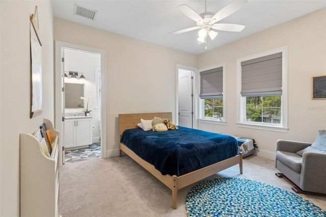 4216 W LEONA STREET, Tampa, FL 33629