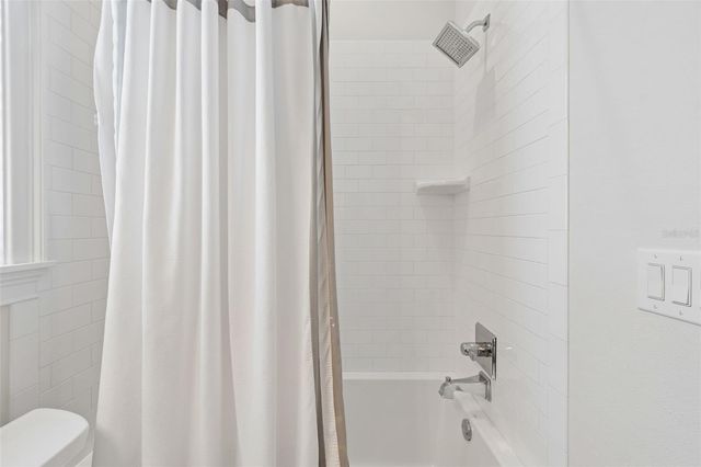 4216 W LEONA STREET, Tampa, FL 33629