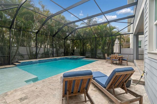 4216 W LEONA STREET, Tampa, FL 33629