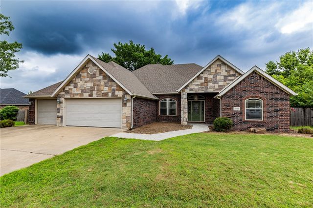 2308 Chinquapin Avenue, Bentonville, AR 72713