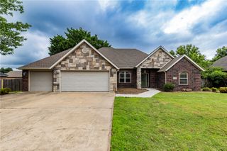 2308 Chinquapin Avenue, Bentonville, AR 72713