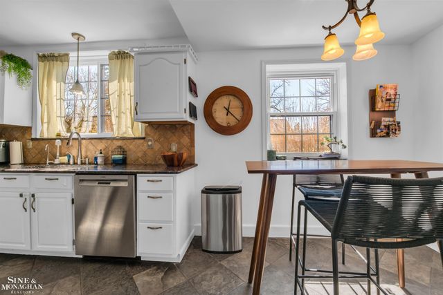 806 Pemberton Road, Grosse Pointe Park, MI 48230