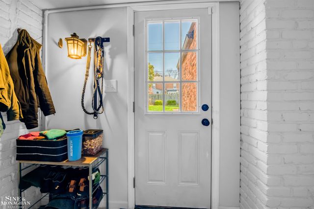 806 Pemberton Road, Grosse Pointe Park, MI 48230