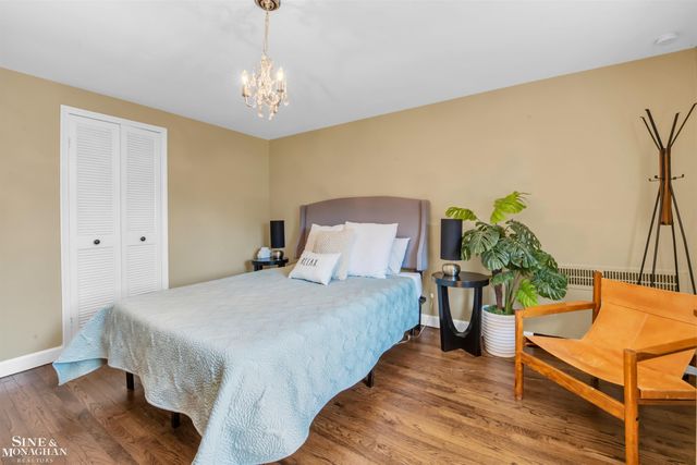 806 Pemberton Road, Grosse Pointe Park, MI 48230