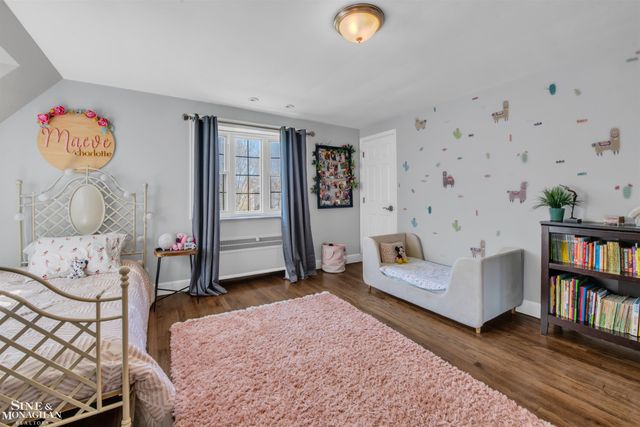 806 Pemberton Road, Grosse Pointe Park, MI 48230