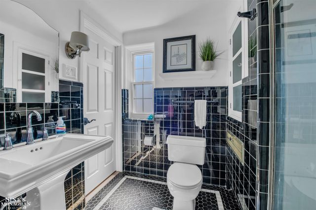 806 Pemberton Road, Grosse Pointe Park, MI 48230