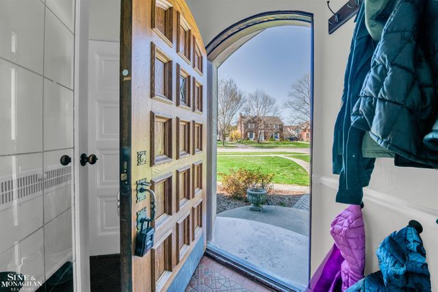 806 Pemberton Road, Grosse Pointe Park, MI 48230