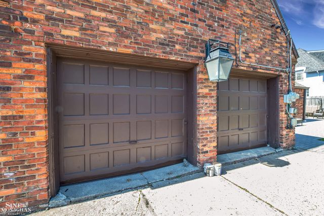 806 Pemberton Road, Grosse Pointe Park, MI 48230