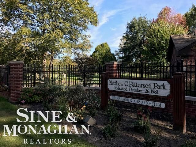 806 Pemberton Road, Grosse Pointe Park, MI 48230