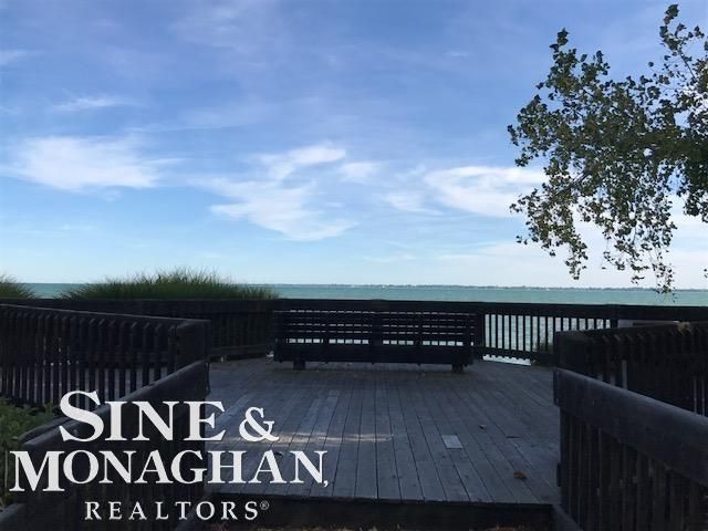 806 Pemberton Road, Grosse Pointe Park, MI 48230