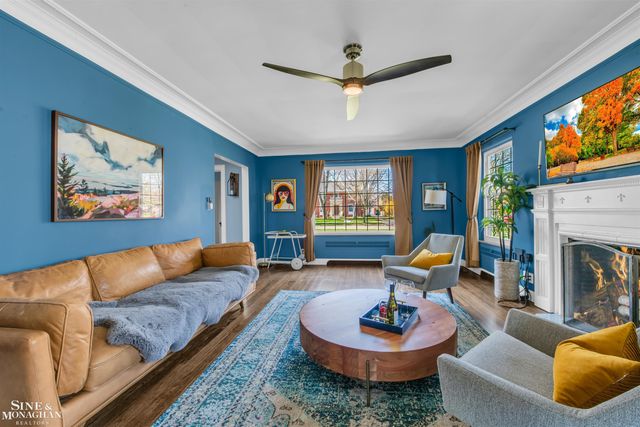 806 Pemberton Road, Grosse Pointe Park, MI 48230