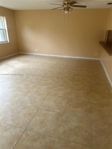 948 SW 74th Ave, North Lauderdale, FL 33068