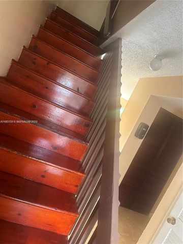 948 SW 74th Ave, North Lauderdale, FL 33068