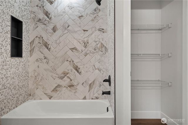 831 N Lawrence Street, Tacoma, WA 98406