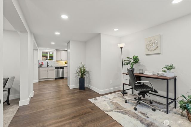 831 N Lawrence Street, Tacoma, WA 98406