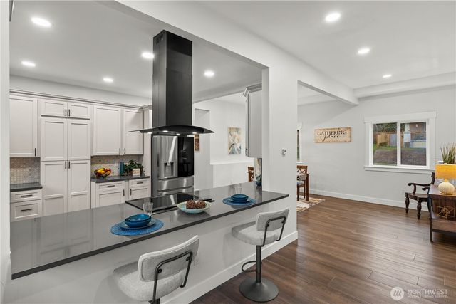 831 N Lawrence Street, Tacoma, WA 98406