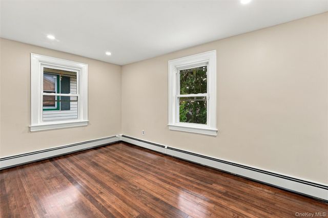 98 Willow Avenue, Hempstead, NY 11550