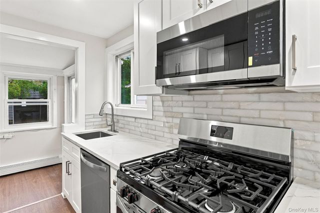 98 Willow Avenue, Hempstead, NY 11550