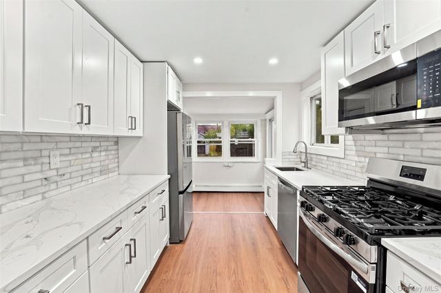 98 Willow Avenue, Hempstead, NY 11550