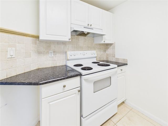 5060 Fairways Circle F303, Vero Beach, FL 32967