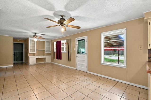1305 Houston Street, Conroe, TX 77301