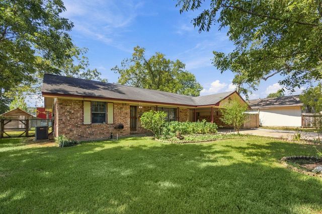1305 Houston Street, Conroe, TX 77301