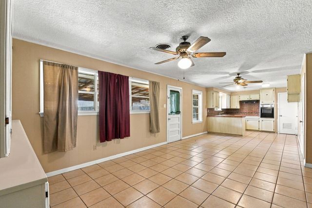 1305 Houston Street, Conroe, TX 77301