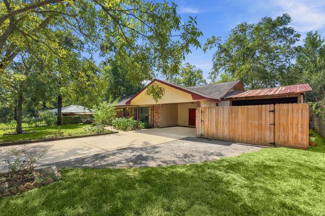 1305 Houston Street, Conroe, TX 77301