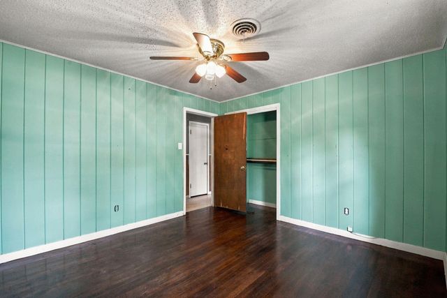1305 Houston Street, Conroe, TX 77301