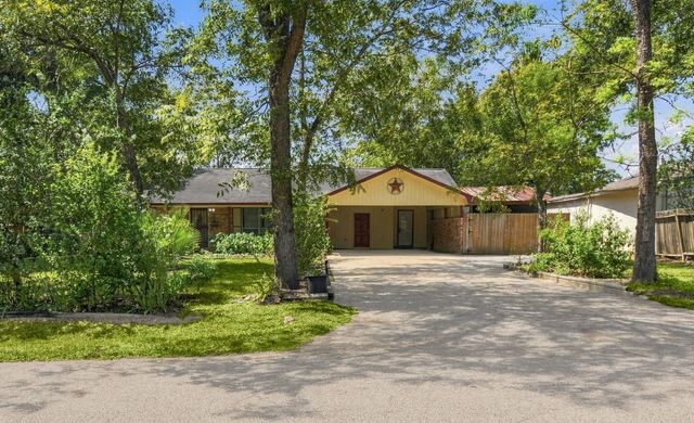 1305 Houston Street, Conroe, TX 77301