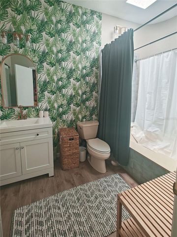 4907 82ND PLACE E, Sarasota, FL 34243