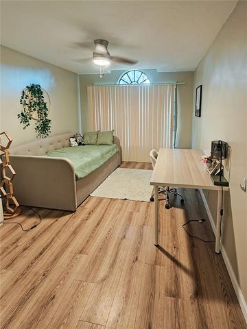 4907 82ND PLACE E, Sarasota, FL 34243