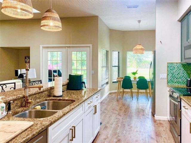 4907 82ND PLACE E, Sarasota, FL 34243