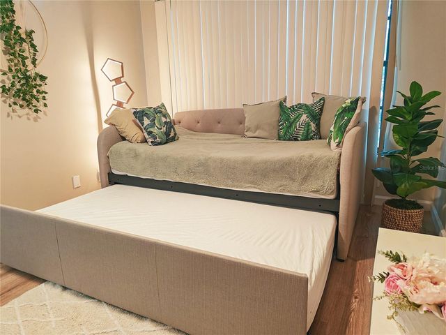 4907 82ND PLACE E, Sarasota, FL 34243