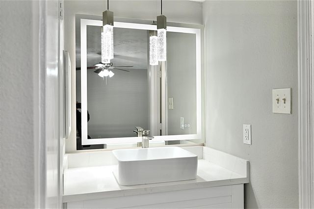 7207 San Pablo Drive, Houston, TX 77083