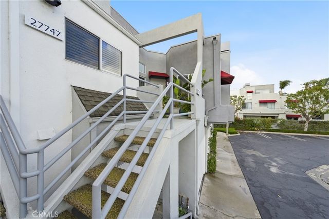 27743 Zircon 104, Mission Viejo, CA 92691