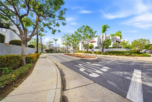 27743 Zircon 104, Mission Viejo, CA 92691