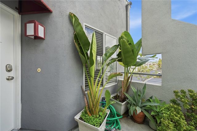 27743 Zircon 104, Mission Viejo, CA 92691