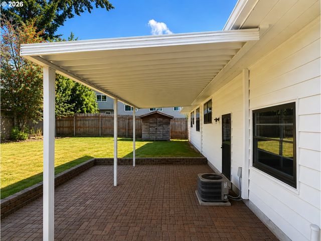 1420 Se 117TH Ave, Portland, OR 97216