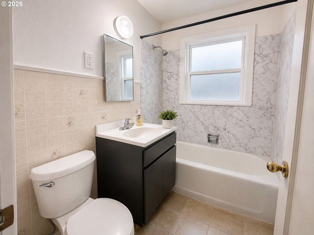 1420 Se 117TH Ave, Portland, OR 97216