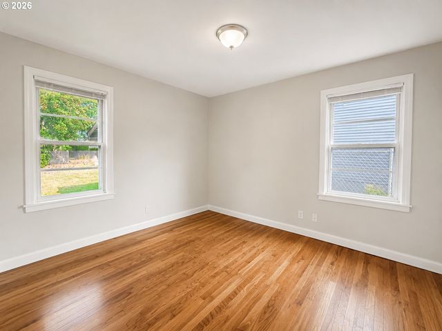 1420 Se 117TH Ave, Portland, OR 97216