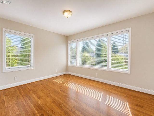 1420 Se 117TH Ave, Portland, OR 97216