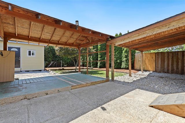 13441 10th Avenue S, Burien, WA 98168